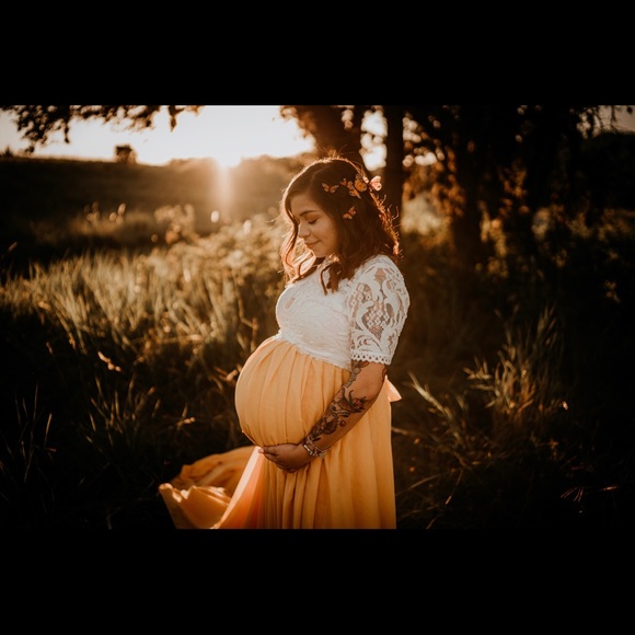 MaternityMaxi Skirt Maternity/Dress for Photoshoot - Picture 2 of 3